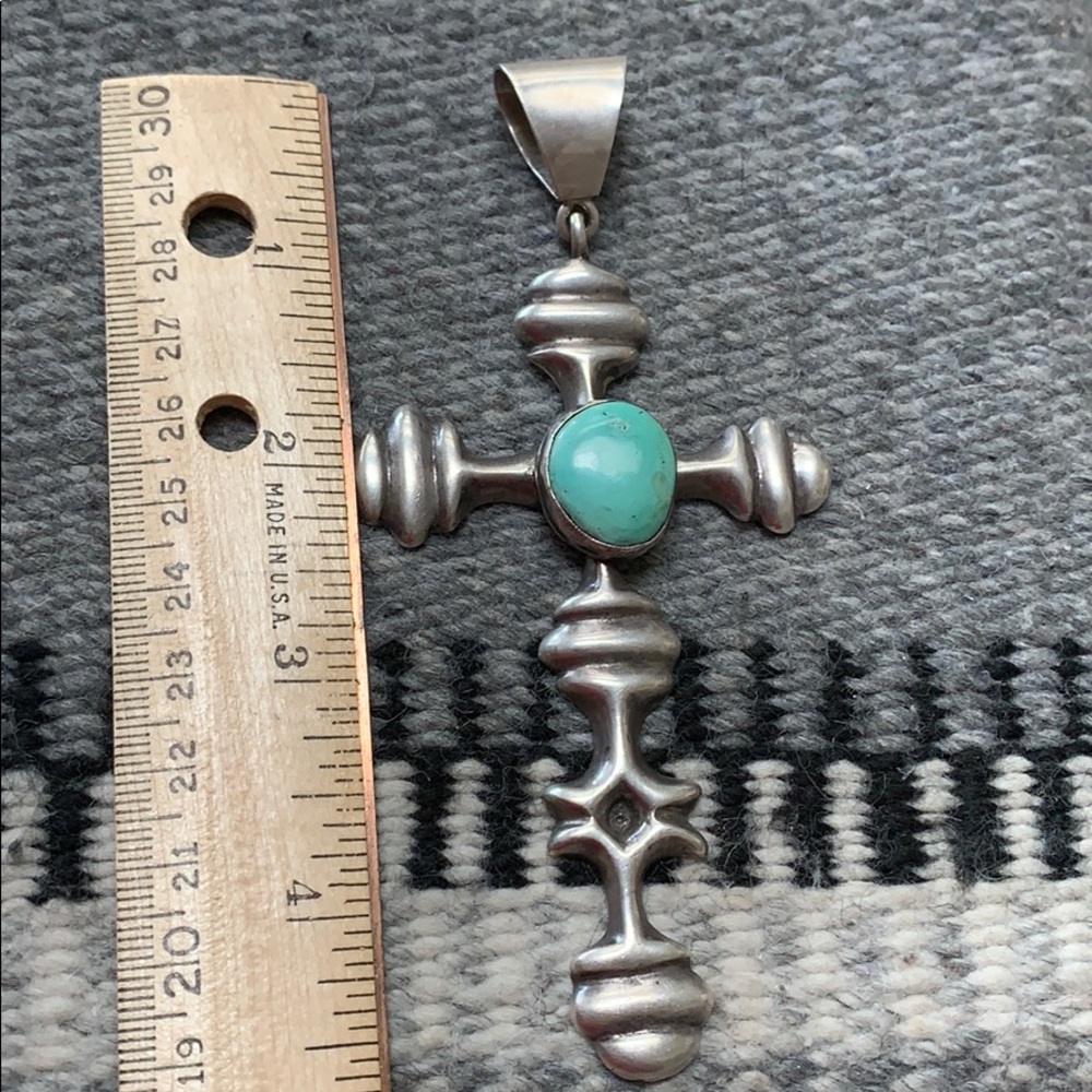 🌷🌻Unusual silver and turquoise cross - Picture 2 of 7